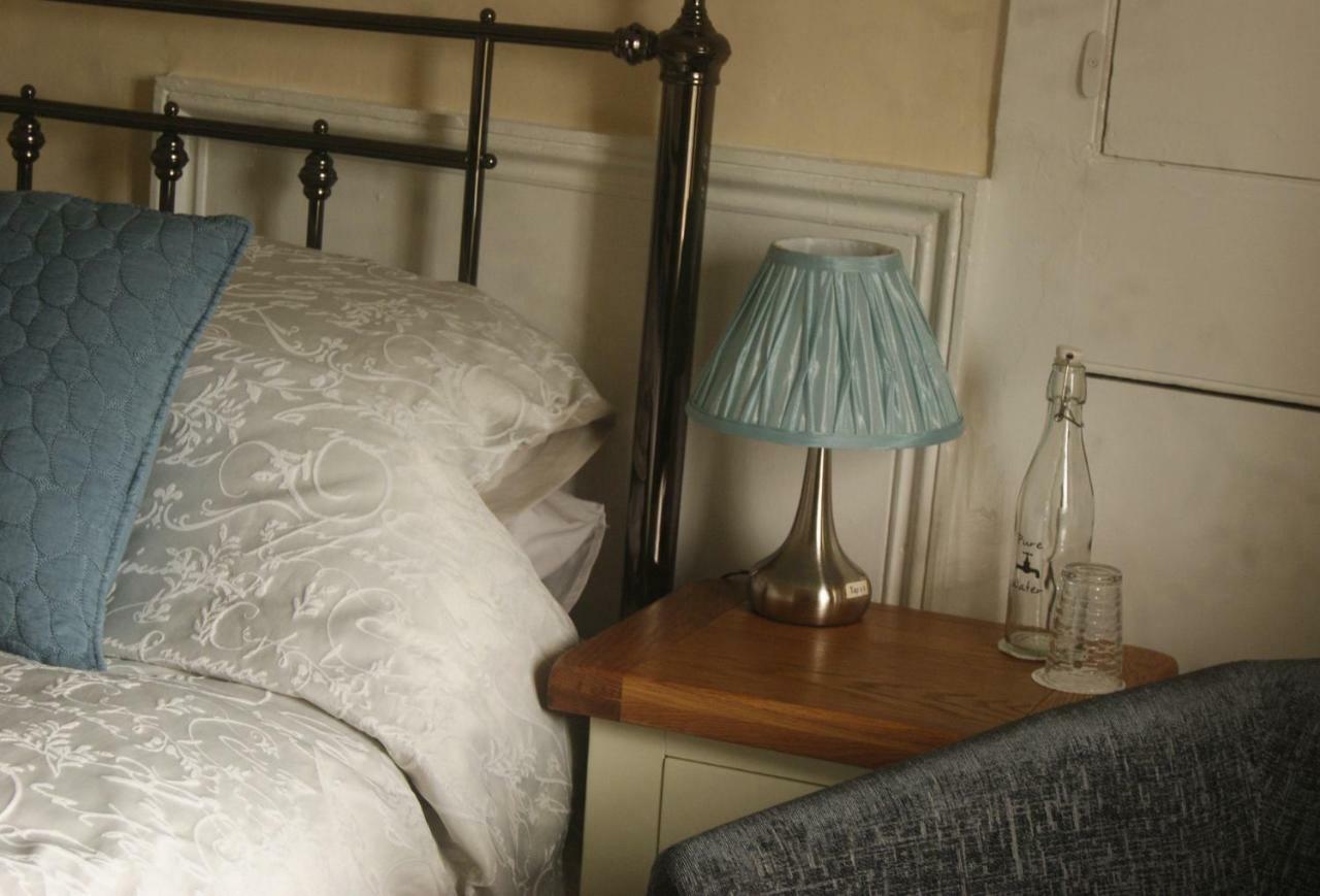 كلوفيلي The Old Smithy Bed & Breakfast المظهر الخارجي الصورة